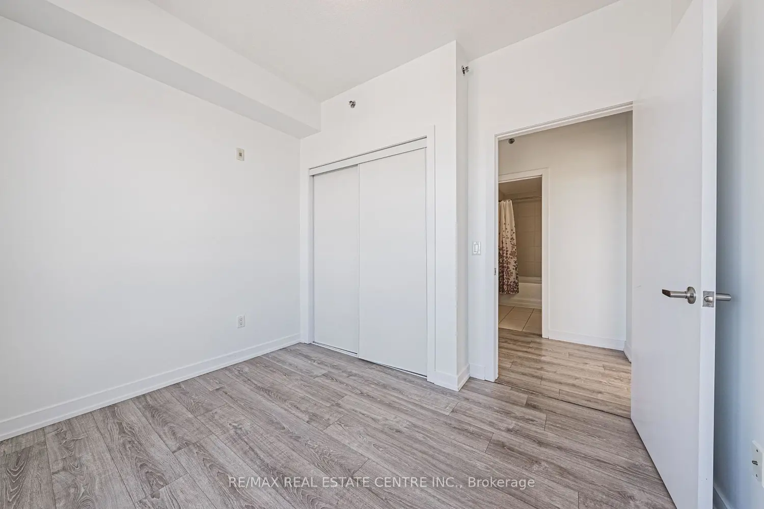 Additional image 11 of 2486 Old Bronte Road 706