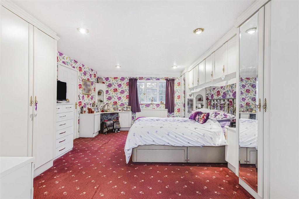 Additional image 17 of 5 bed detached house for saleYewlands, Hoddesdon EN11