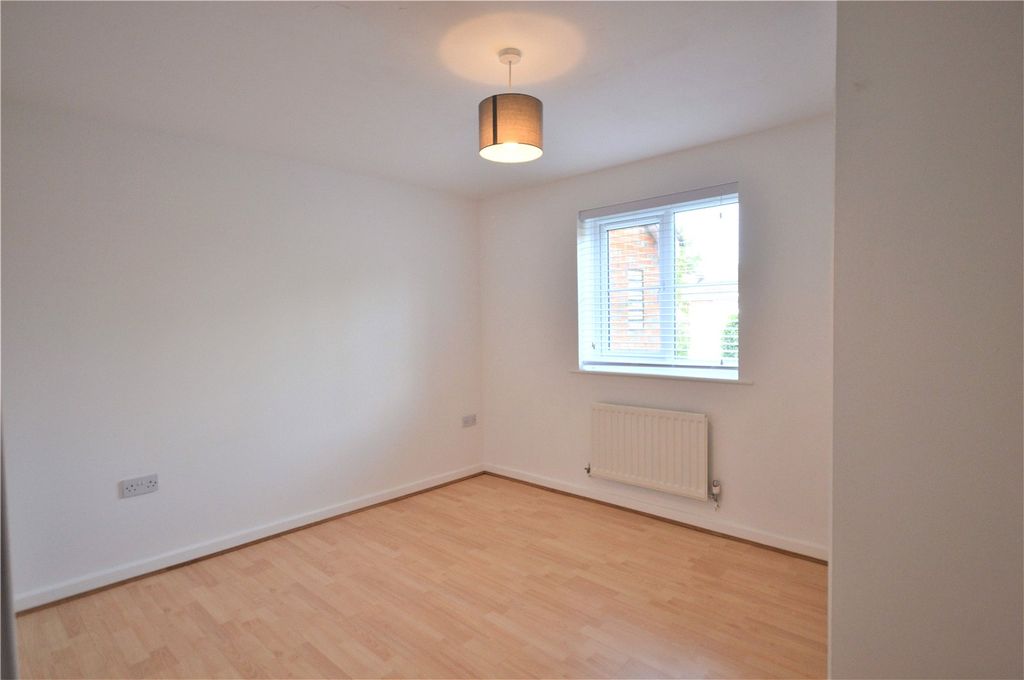 Additional image 5 of 2 bed flat for saleRoyal Huts Avenue, Hindhead, Surrey GU26