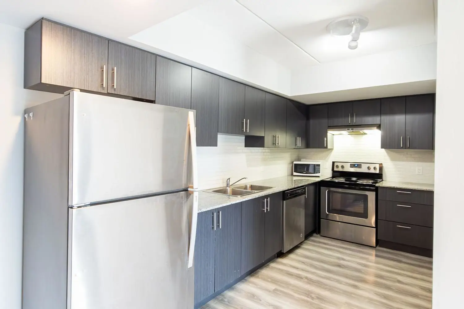 Additional image 9 of 275 Larch Street F212