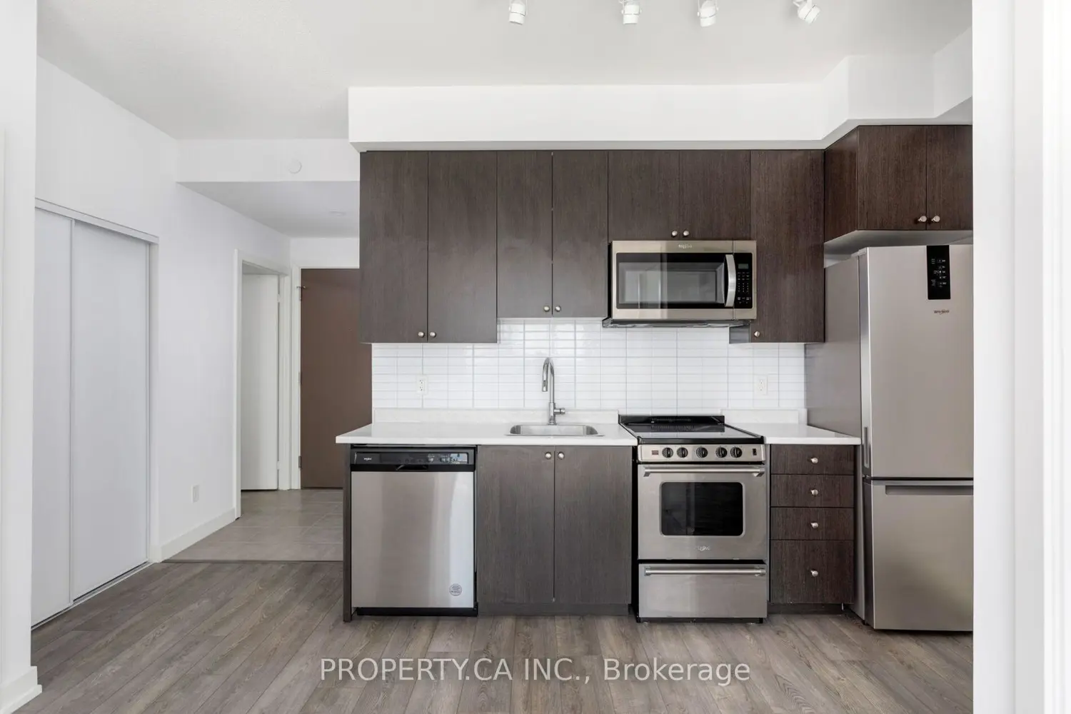 Additional image 2 of 10 Wilby Crescent 1102