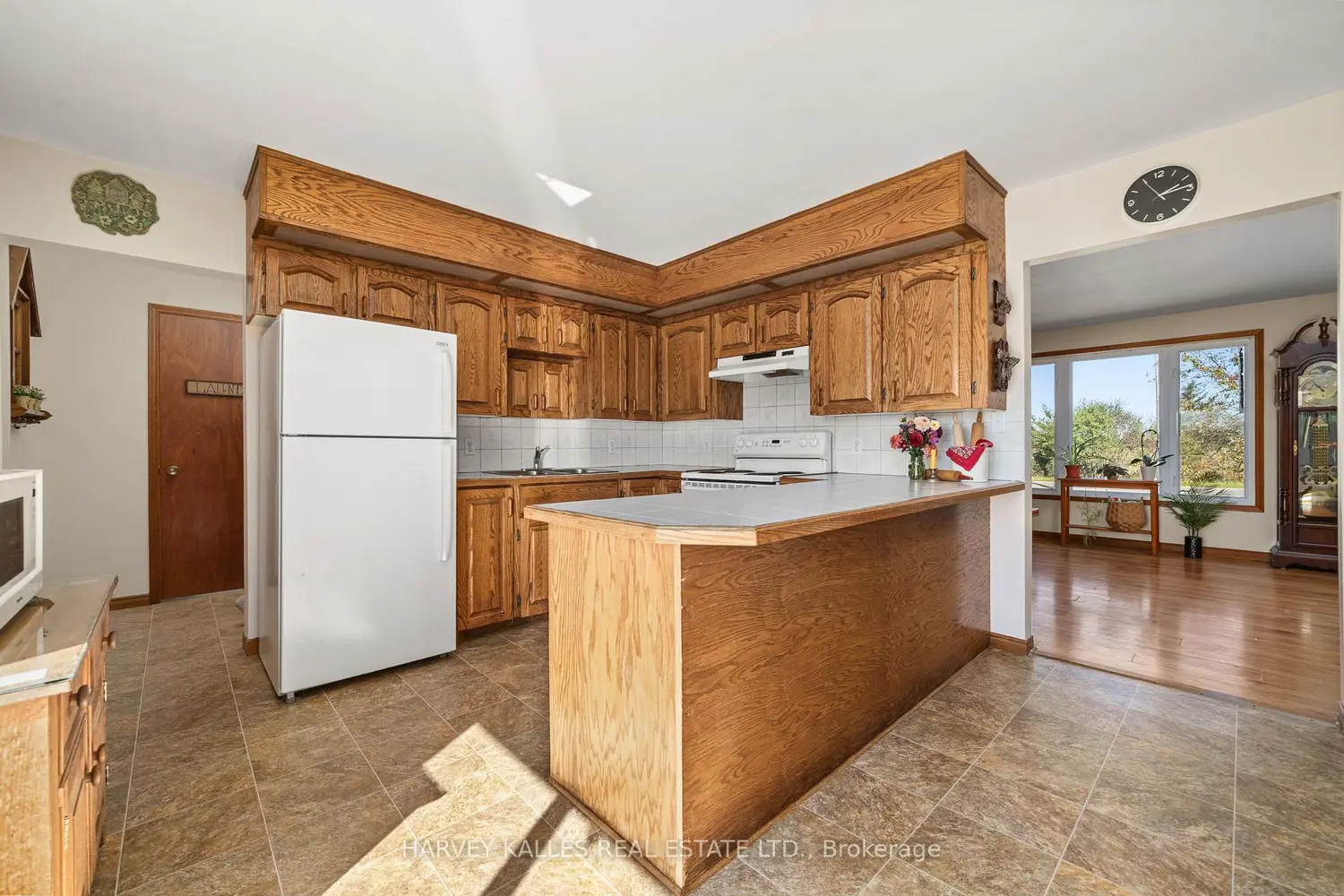 198 Welbanks Road photo 5