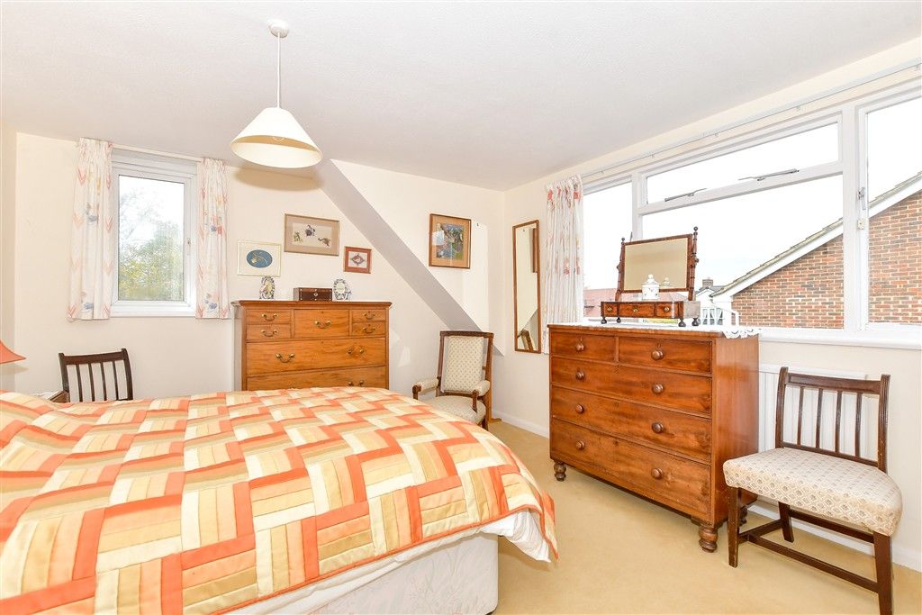 Additional image 14 of 5 bed property for saleWarblington Avenue, Havant, Hampshire PO9