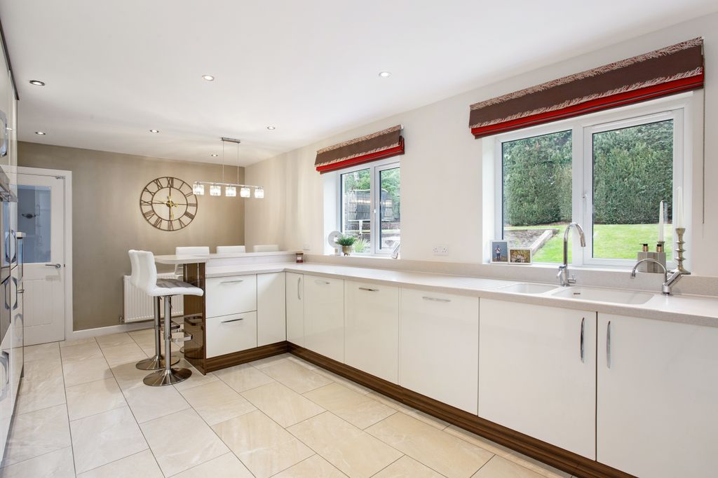Additional image 6 of 5 bed detached house for saleHigh Road, Waterford, Hertford SG14