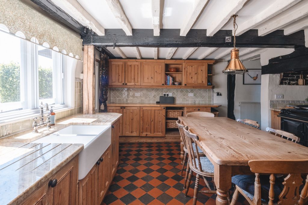 Additional image 8 of 4 bed detached house for saleCottrell Farmhouse, Hayling Island, Hampshire PO11