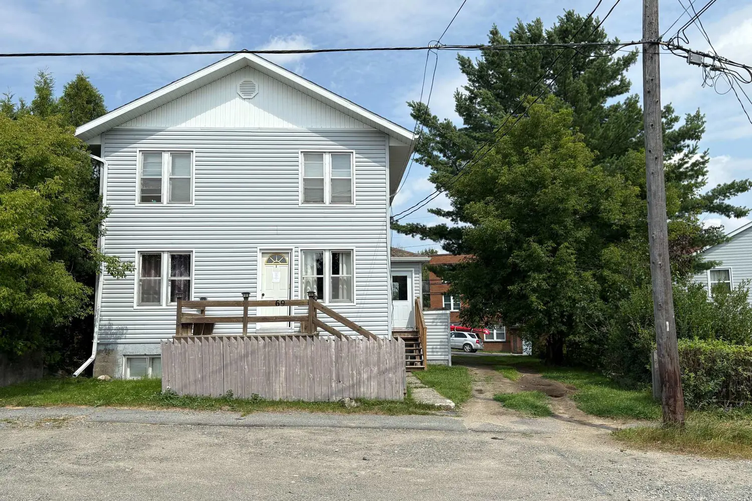 69 Mccamus Avenue