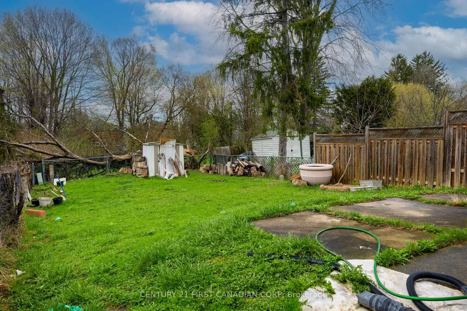692 Sevilla Park Place photo 3