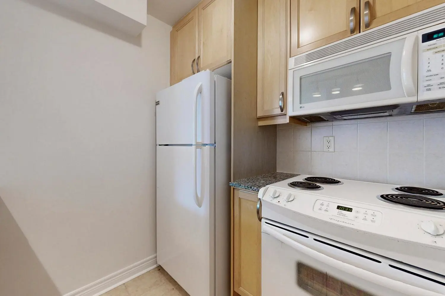 Additional image 6 of 100 Hayden Street 812