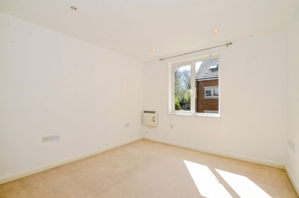 Additional image 8 of 2 bed flat for saleRoundwood Lane, Harpenden AL5