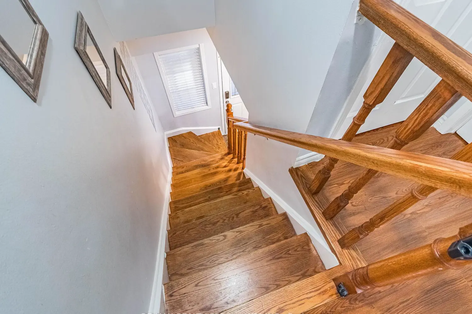 203 Sherwood Road photo 2