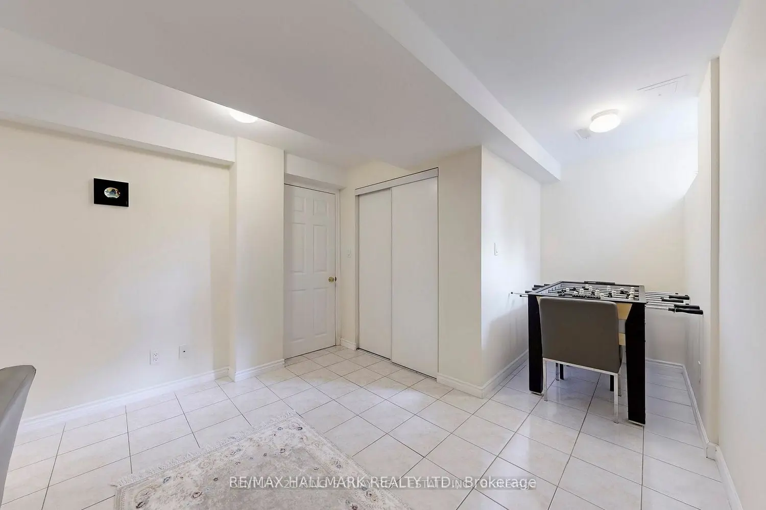 55 Lesgay Crescent photo 5