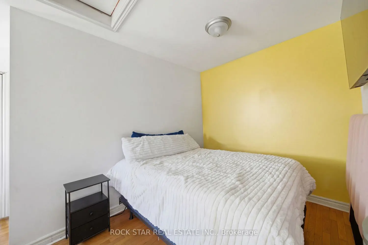 250 Grantham Avenue photo 3