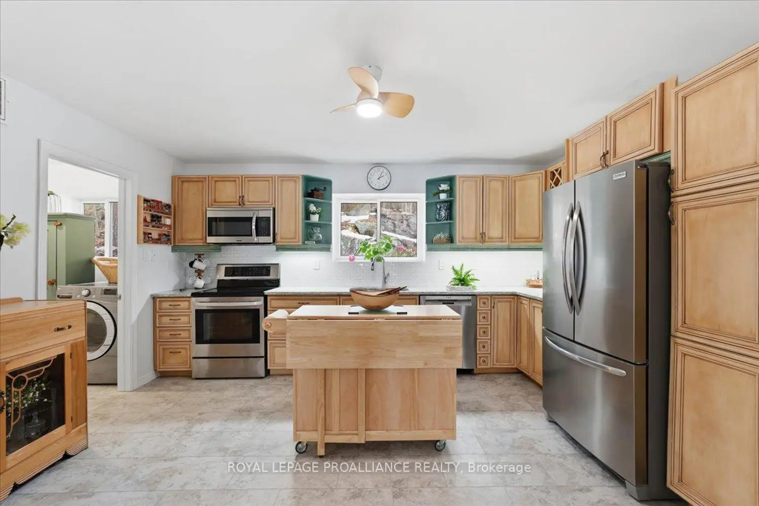 13 Mazinaw Heights Road