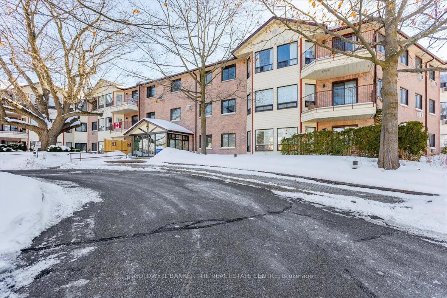 111 Grew Boulevard 105 photo 4