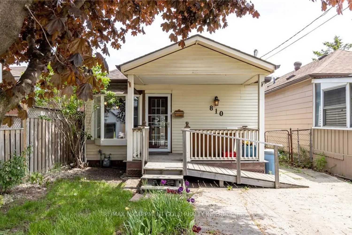 810 Tate Avenue photo 2