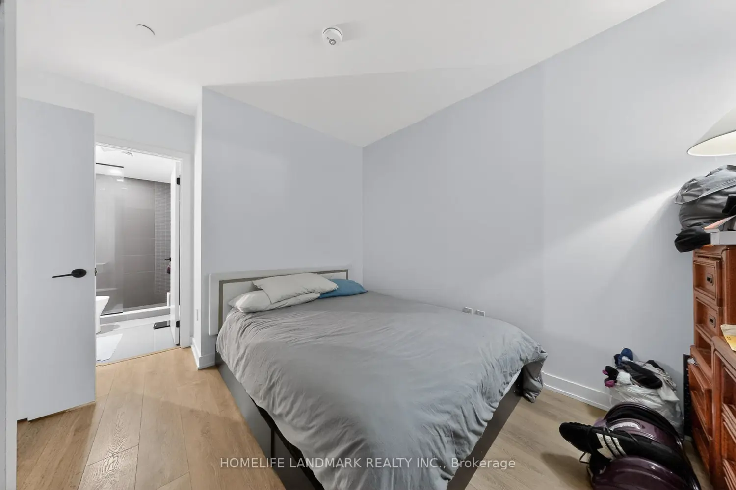 Additional image 16 of 127 Broadway Avenue 606