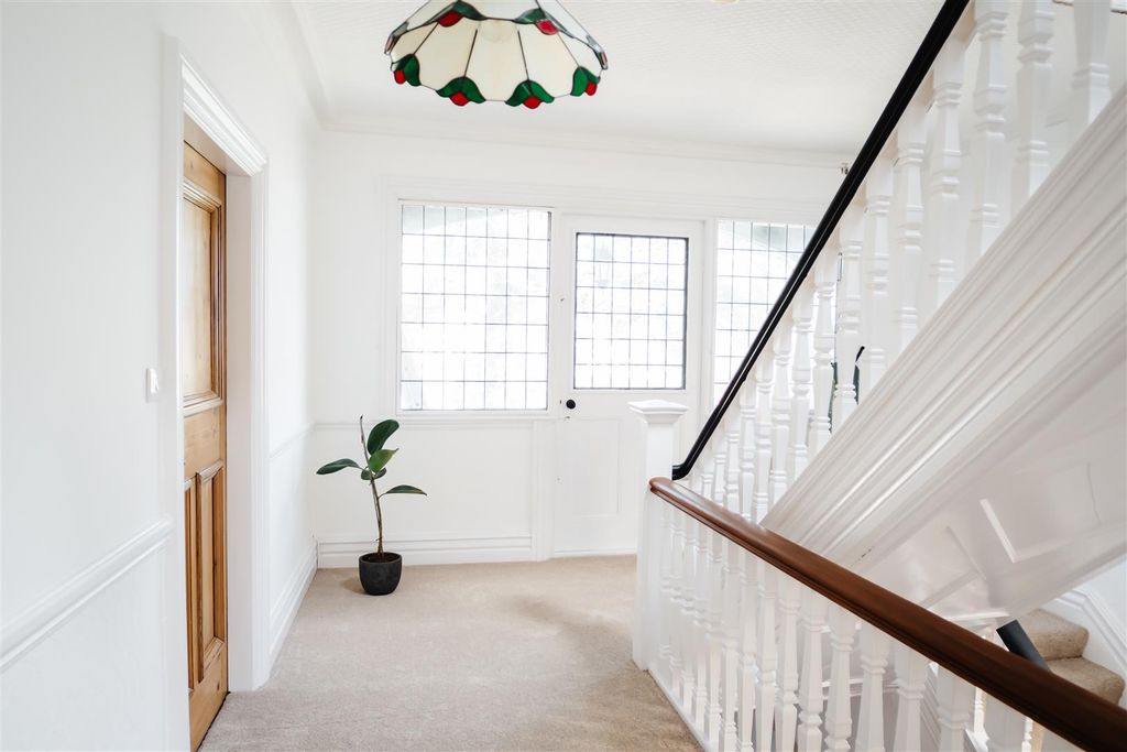 Additional image 24 of 6 bed semi-detached house for saleFerriby Road, Hessle HU13