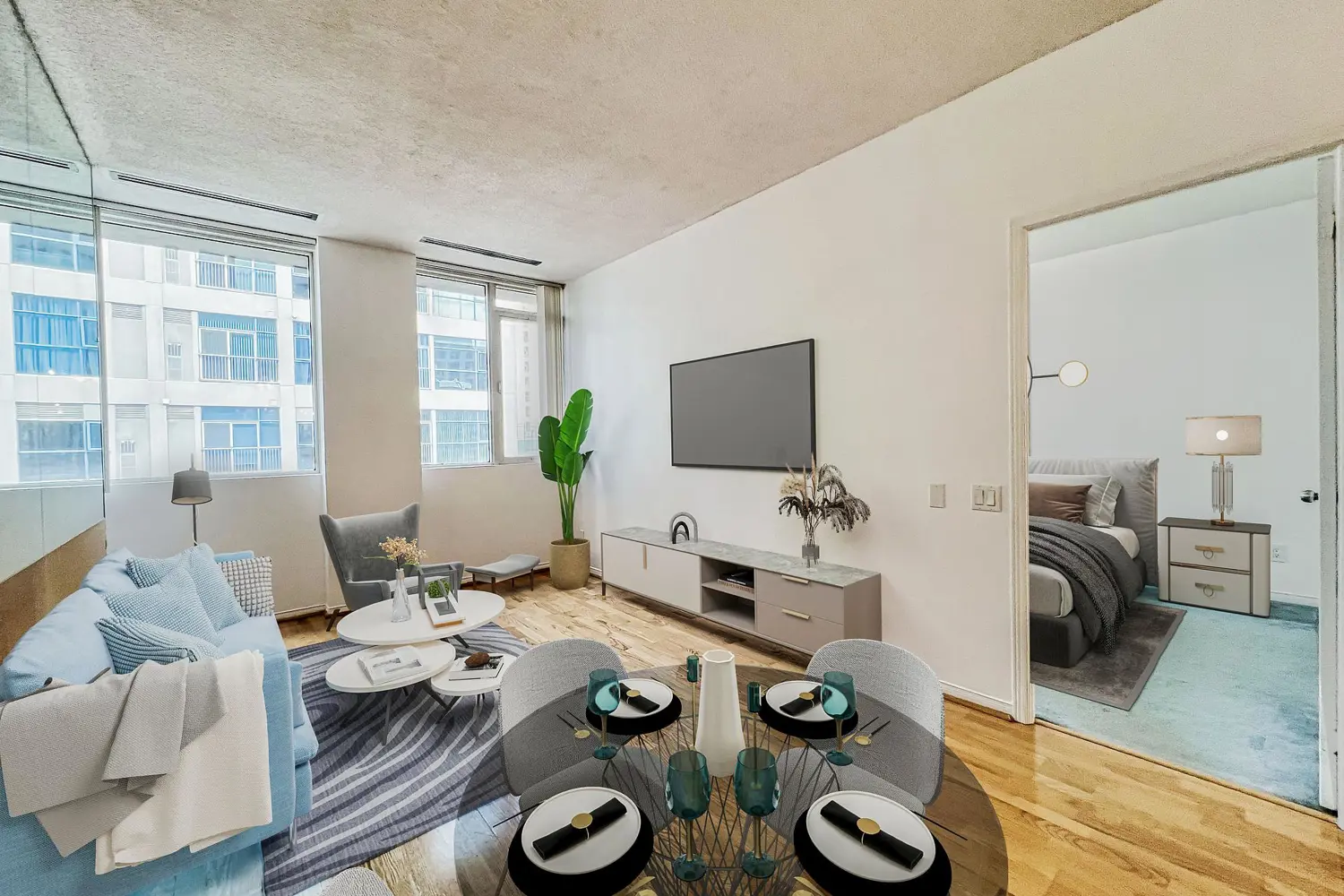 555 Yonge Street 406 photo 3
