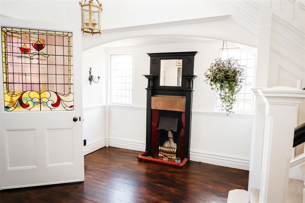 Additional image 11 of 6 bed semi-detached house for saleFerriby Road, Hessle HU13