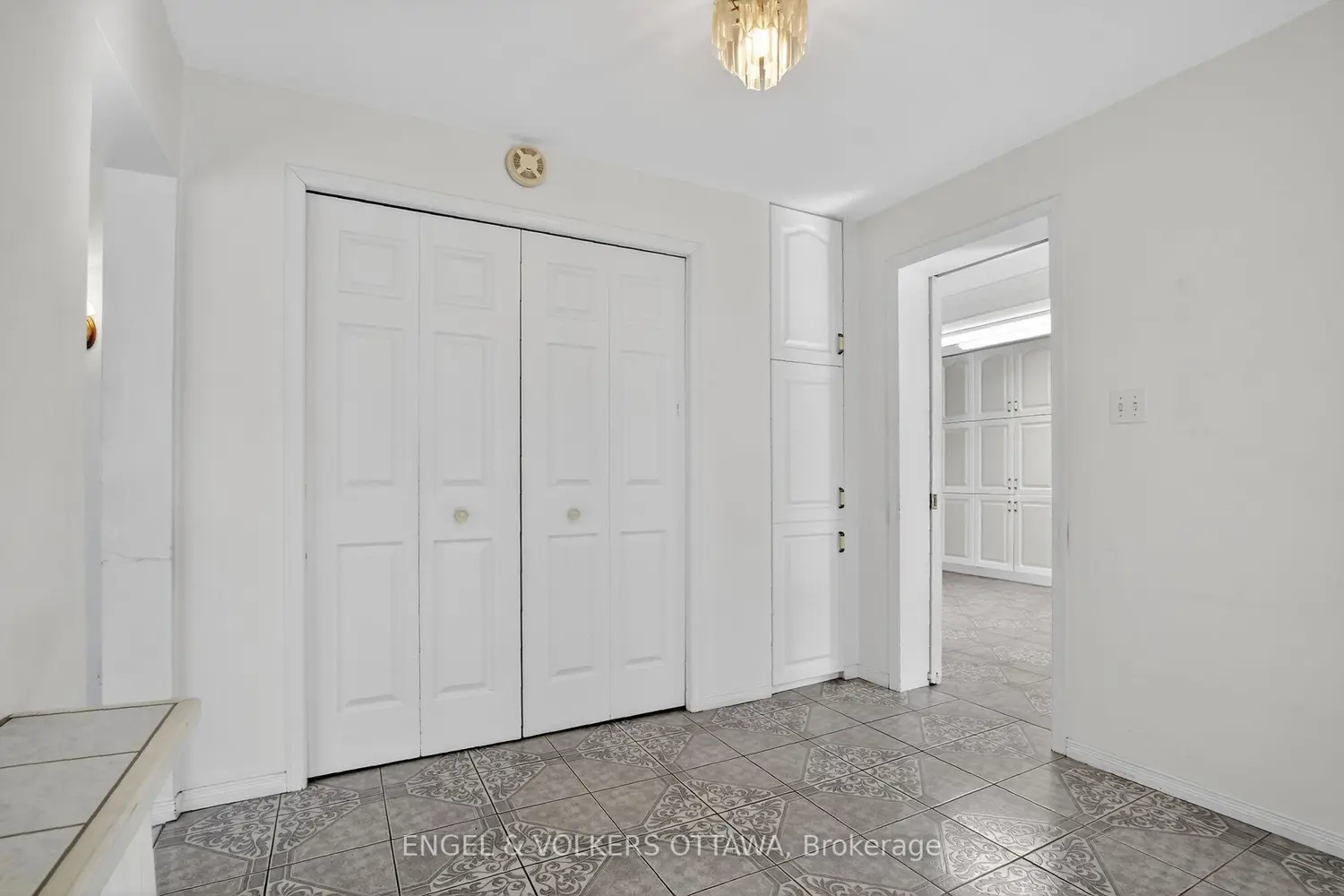 193 Cunningham Avenue photo 4
