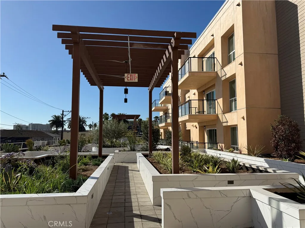 1598 Long Beach Blvd Unit 212, Long Beach, CA 90813