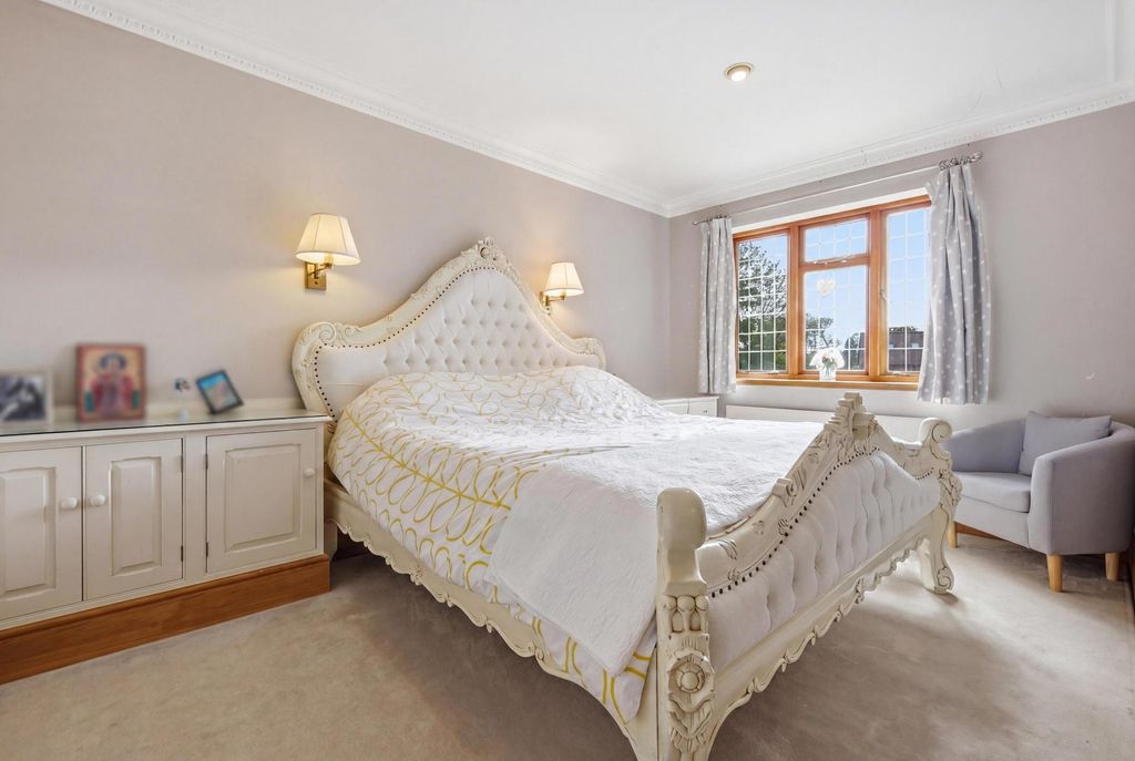 Additional image 11 of 6 bed detached house for saleWest Common Close, Harpenden AL5