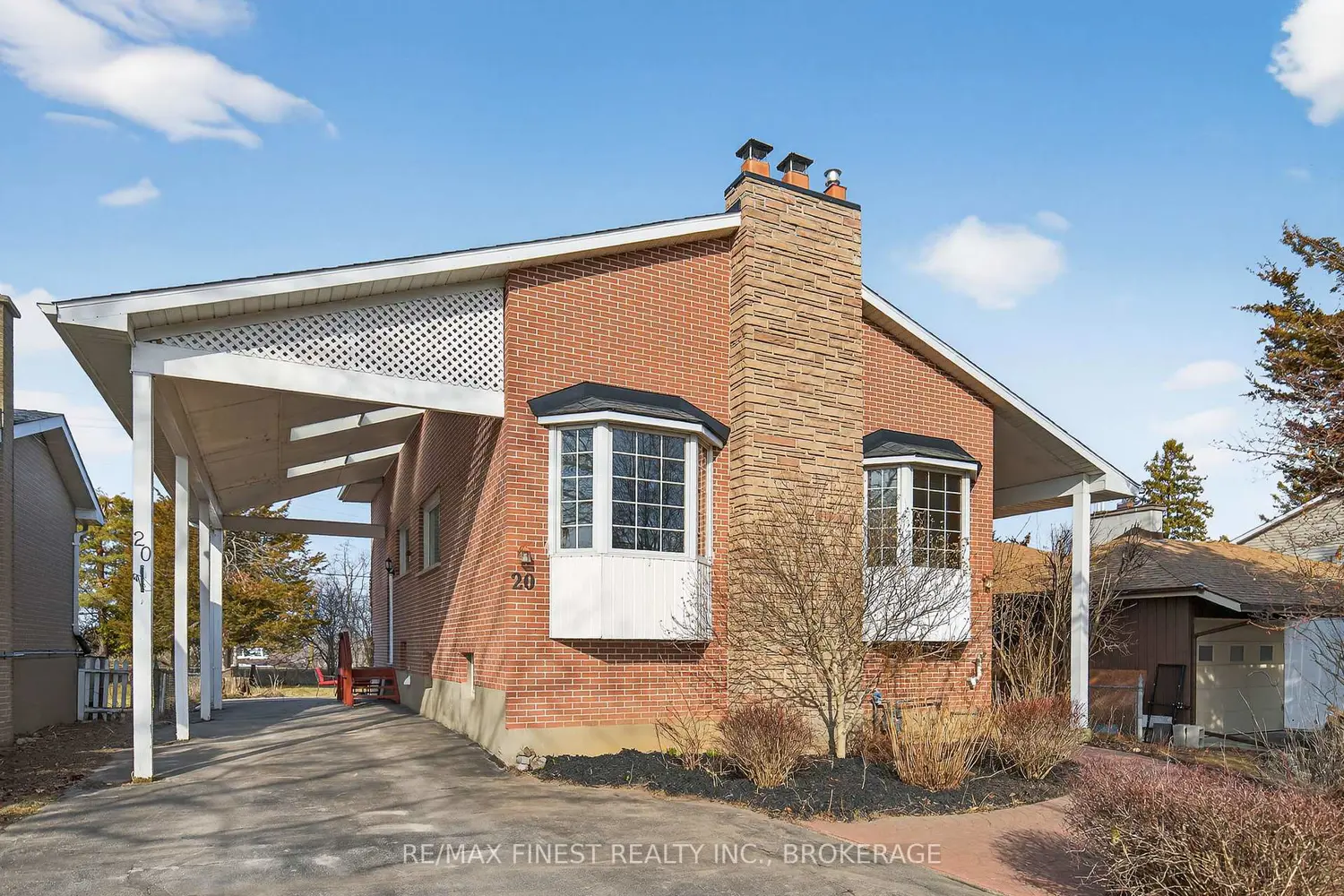 20 Oakridge Avenue
