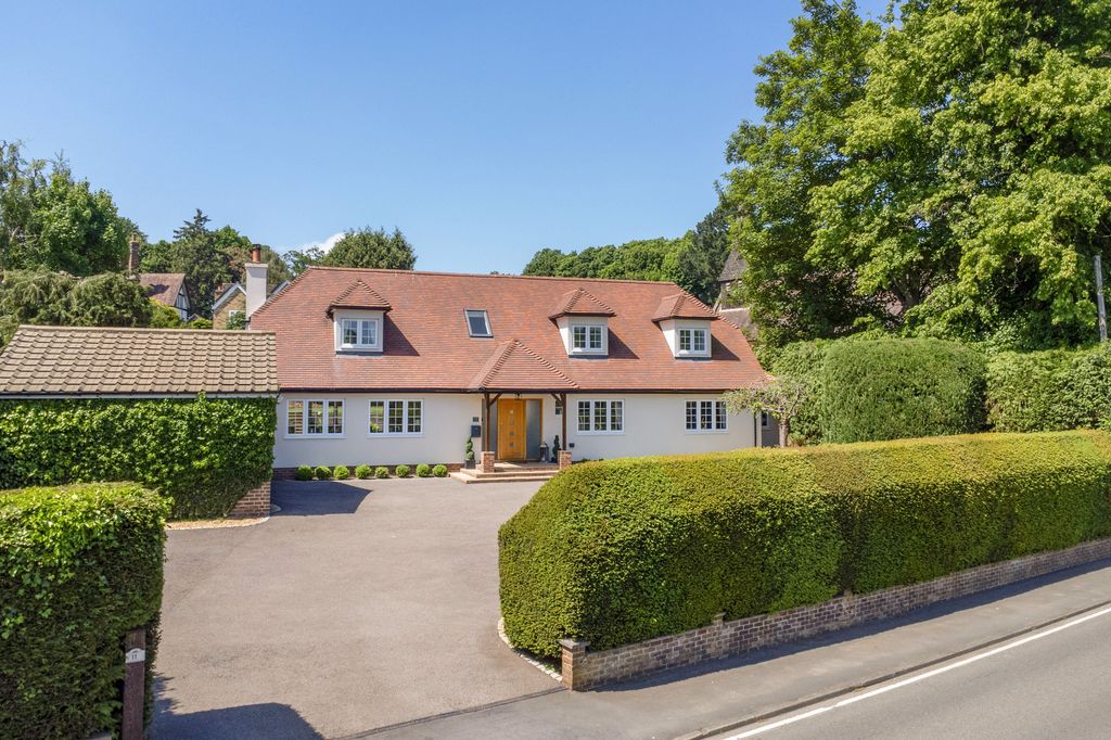 5 bed detached house for saleHigh Road, Waterford, Hertford SG14