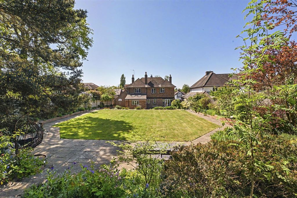 Additional image 11 of 5 bed detached house for saleBowers Way, Harpenden AL5