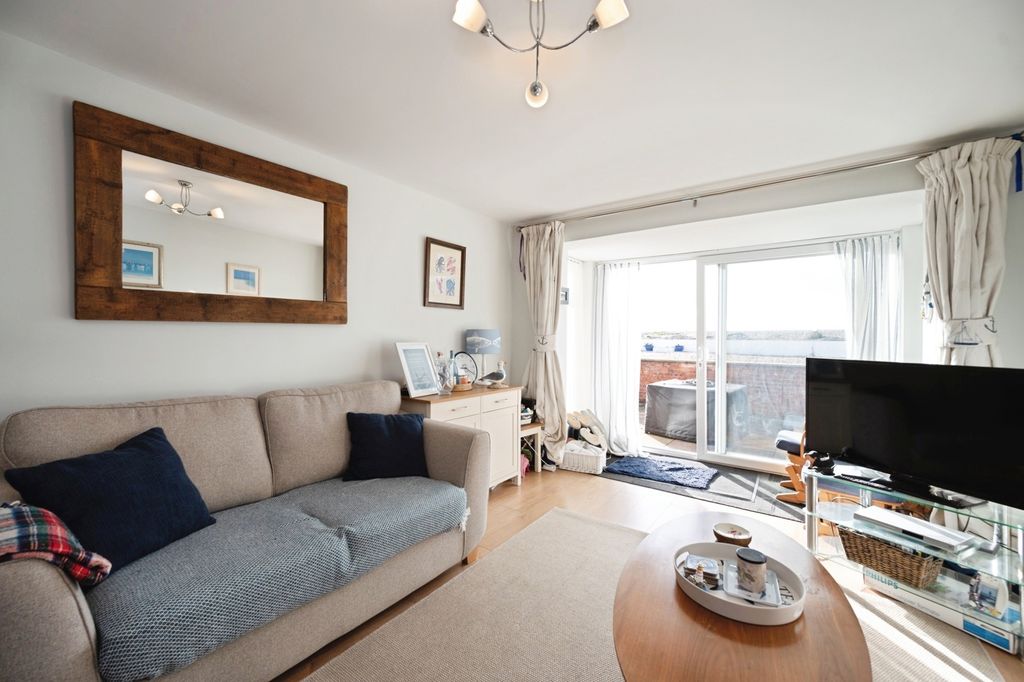 Additional image 2 of 2 bed flat for saleAcasta Court, 188 Southwood Road, Hayling Island, Hampshire PO11