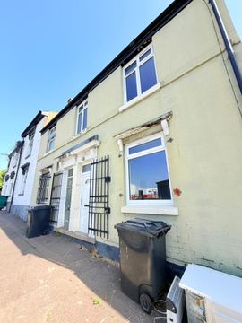 Portland Street, Birmingham B6, Semi-detached house to rent