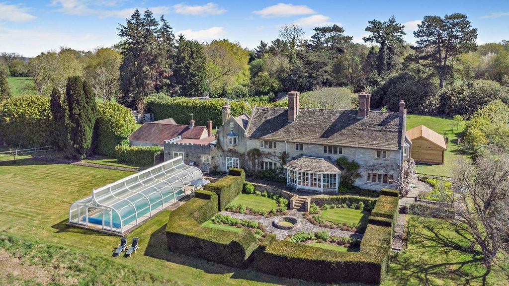 Additional image 2 of 5 bed detached house for saleTower Hill, Horsham, West Sussex RH13