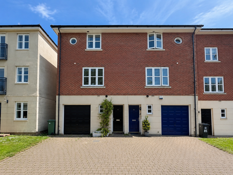Strathearn Drive, Bristol BS10