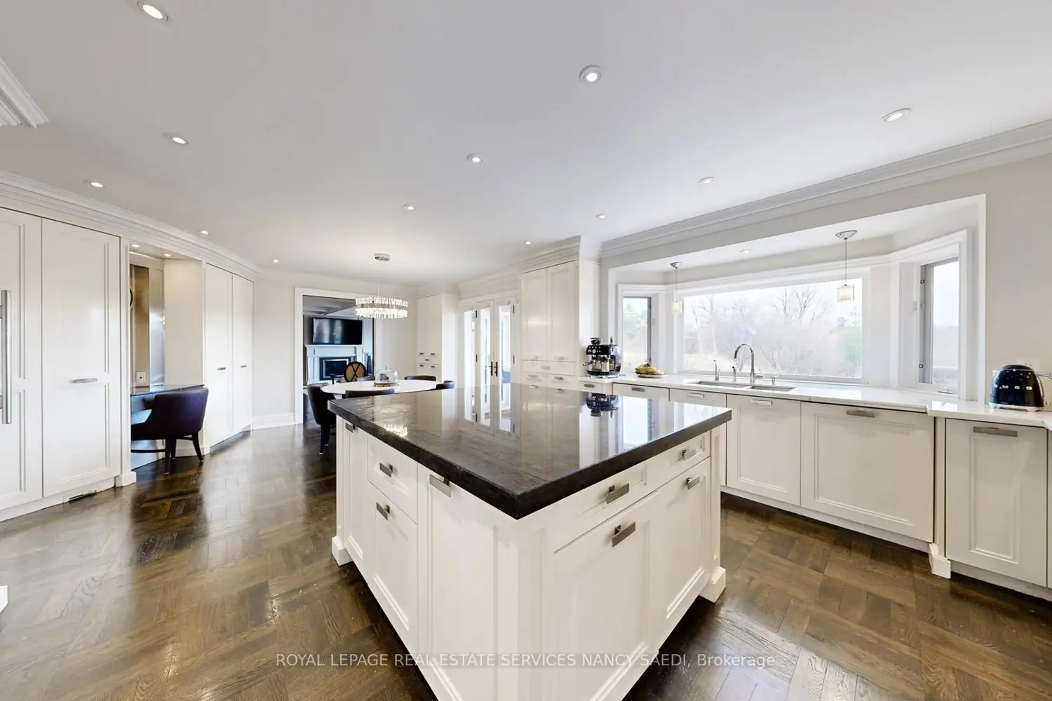 6 Penwood Crescent photo 5