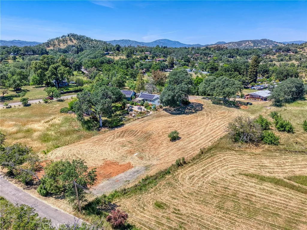 Additional image 9 of 475 Shannon Lane, Lakeport, CA 95453