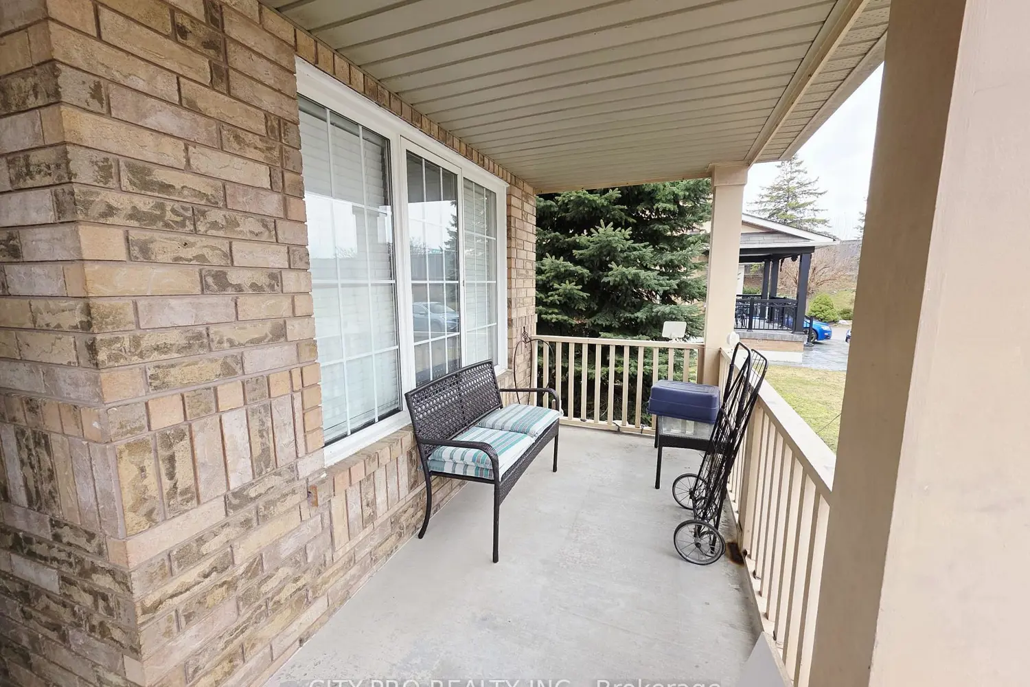 69 Mainland Crescent photo 4