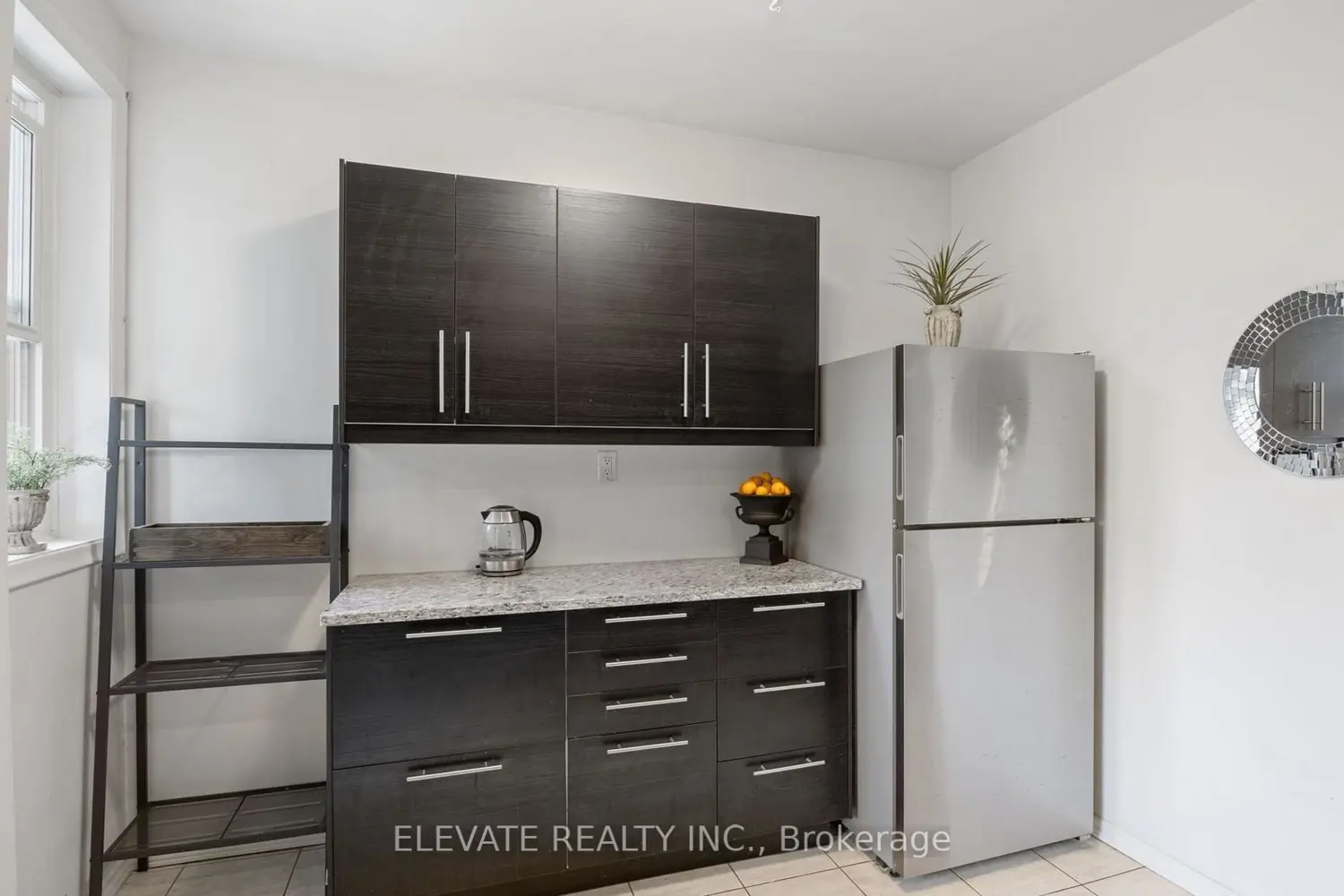 120 Brandon Avenue photo 2