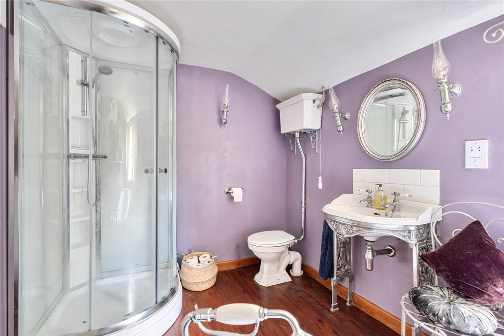Additional image 13 of 4 bed detached house for saleLondon Road, Hook, Hampshire RG27