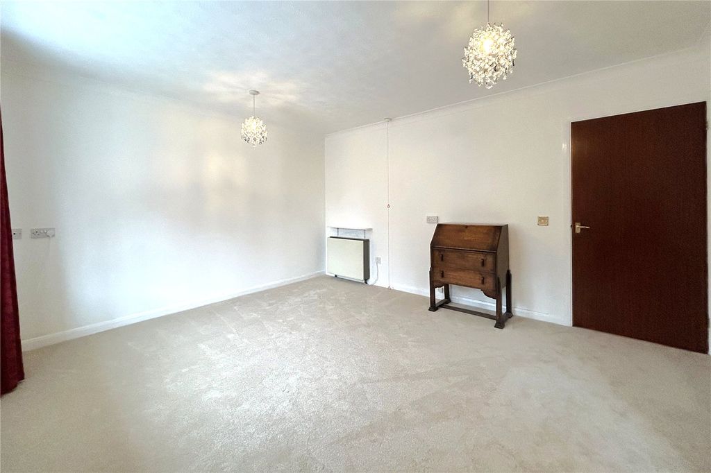 Additional image 9 of 2 bed flat for saleBerry Court, Hook, Hampshire RG27