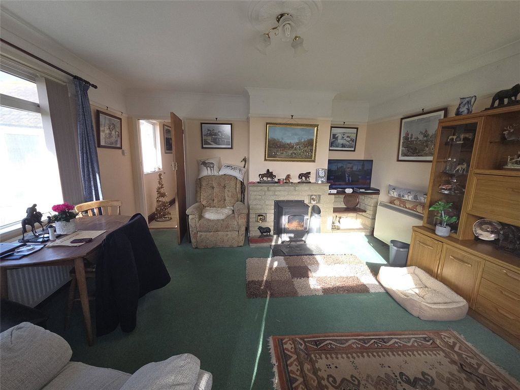 5 bed bungalow for saleWendron, Helston, Cornwall TR13 photo 4