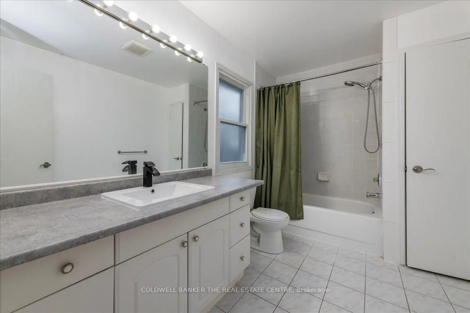 Additional image 4 of 119 D'ambrosio Drive 9