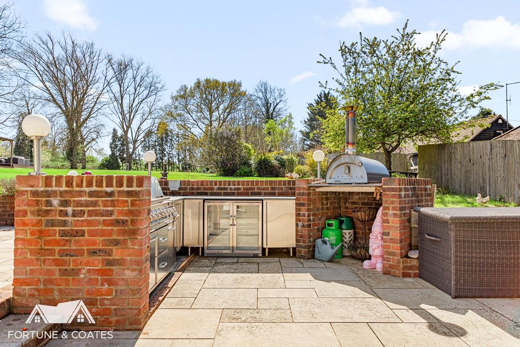 Additional image 41 of 4 bed detached house for saleRoydon Road, Harlow CM19