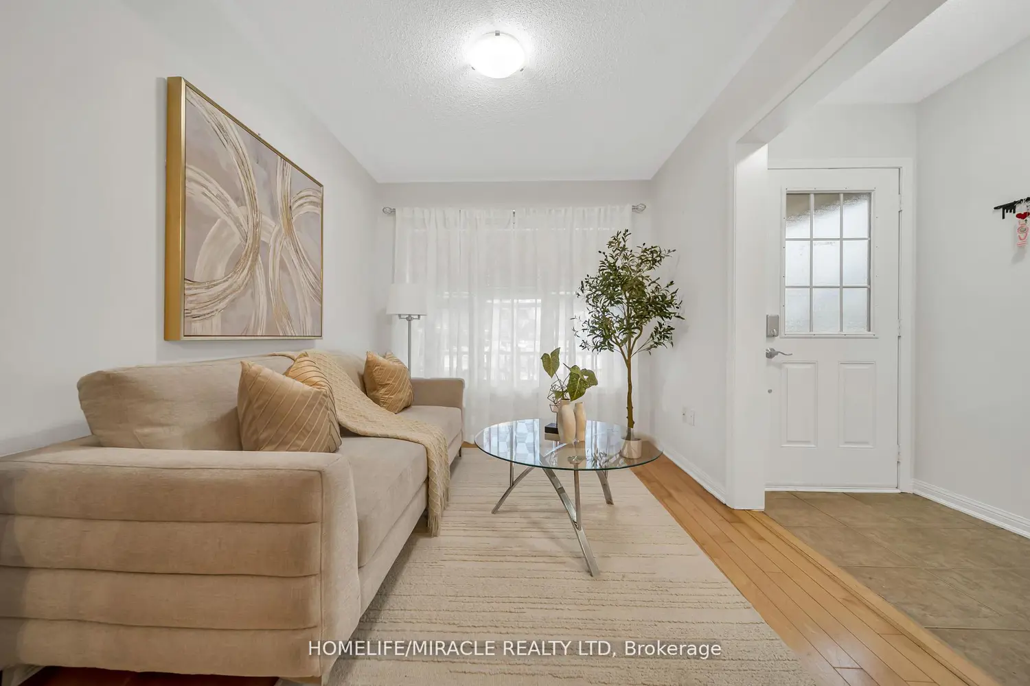 810 Hepburn Road photo 3
