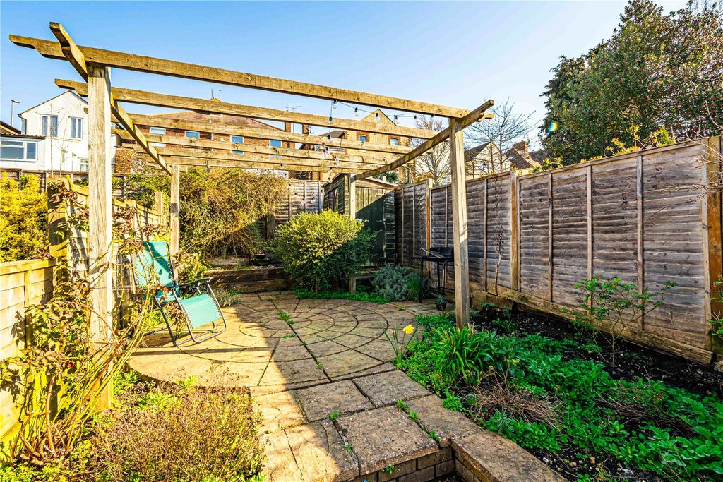 Additional image 12 of 2 bed semi-detached house for saleEbberns Road, Apsley, Hemel Hempstead, Hertfordshire HP3