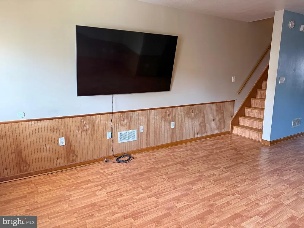Additional image 7 of 233 N 5th Street, Newport, PA 17074