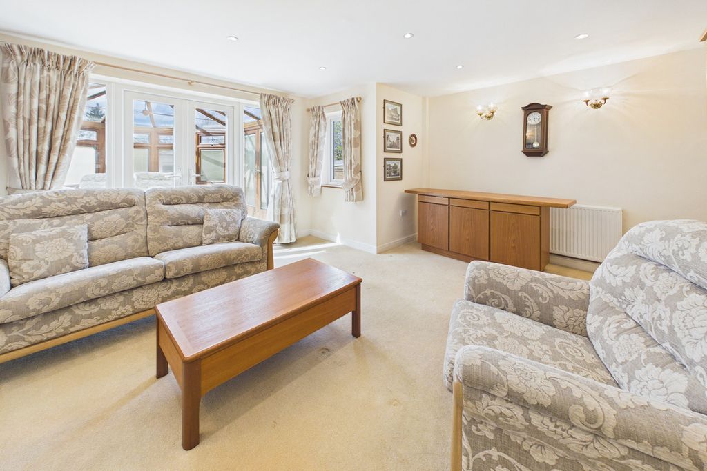 Additional image 6 of 4 bed detached house for saleGreen End Road, Hemel Hempstead HP1