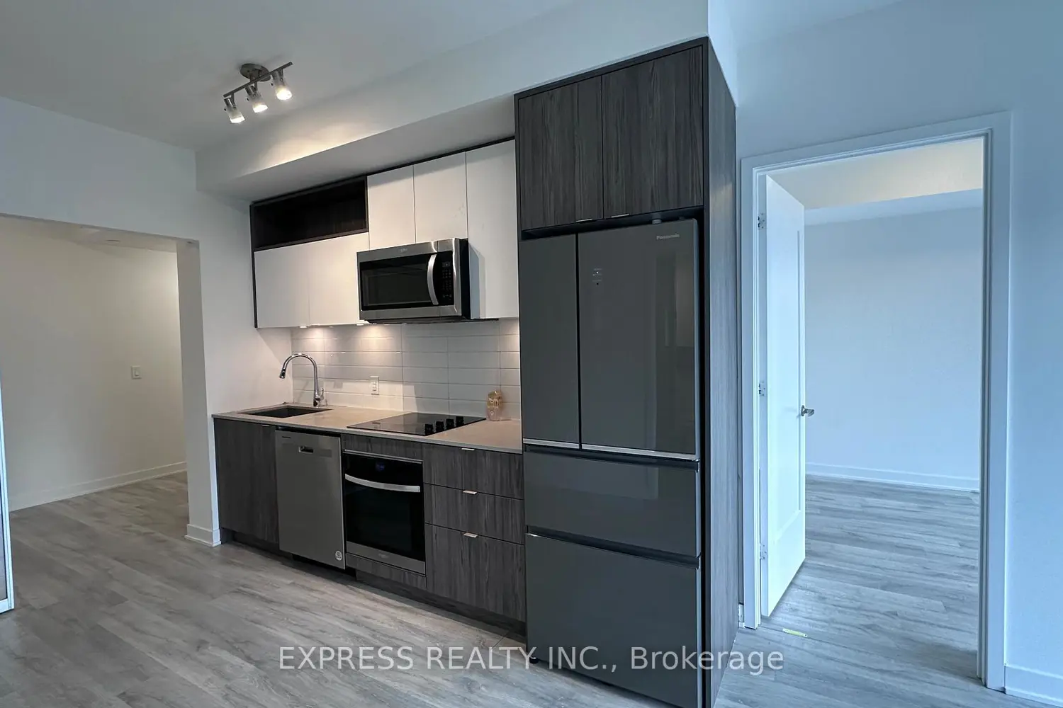 Additional image 7 of 121 Lower Sherbourne Street 1648