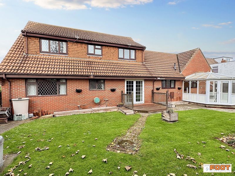 Additional image 12 of 4 bed detached house for saleMarine Walk, Hayling Island PO11