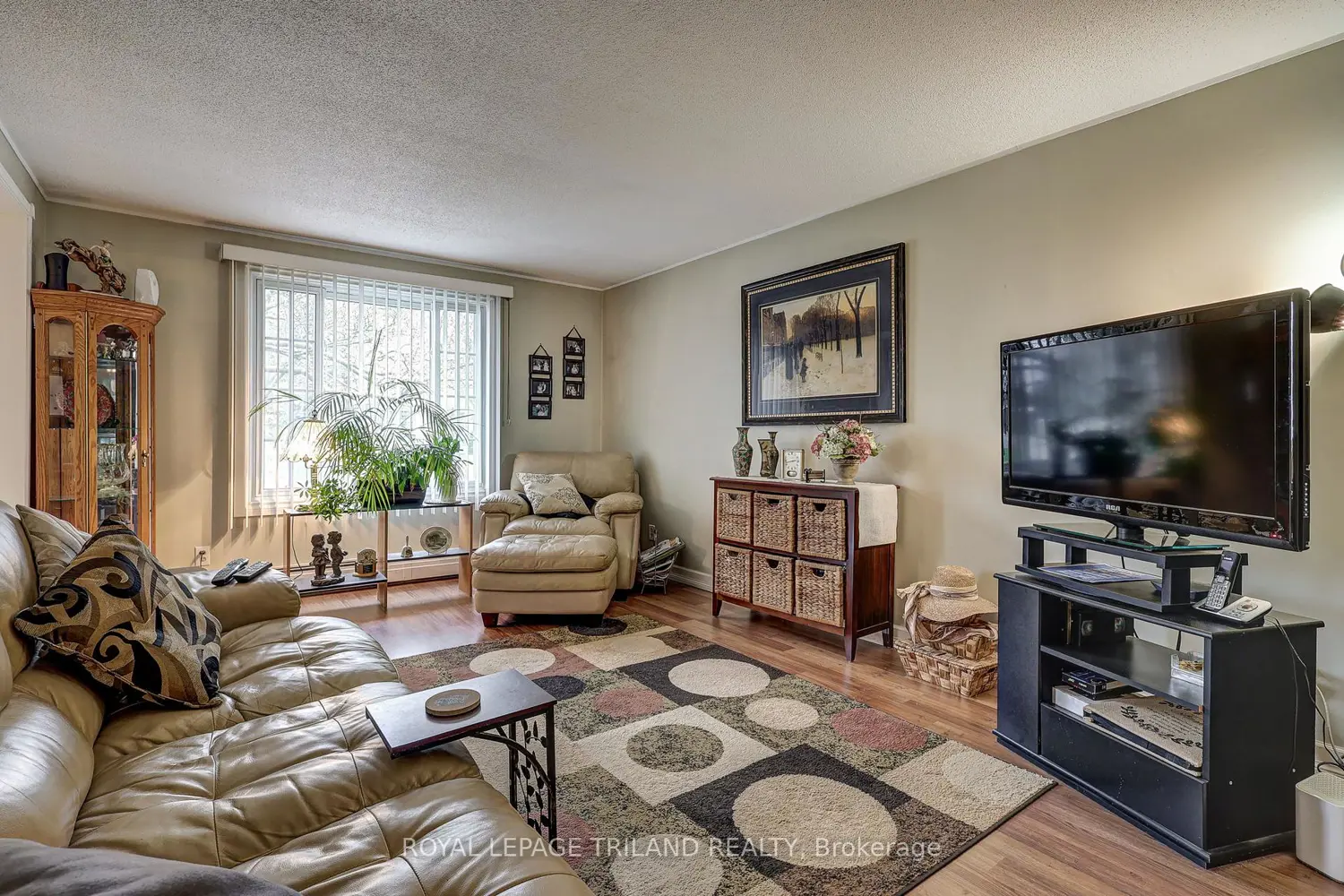 58 Vanbuskirk Drive photo 3