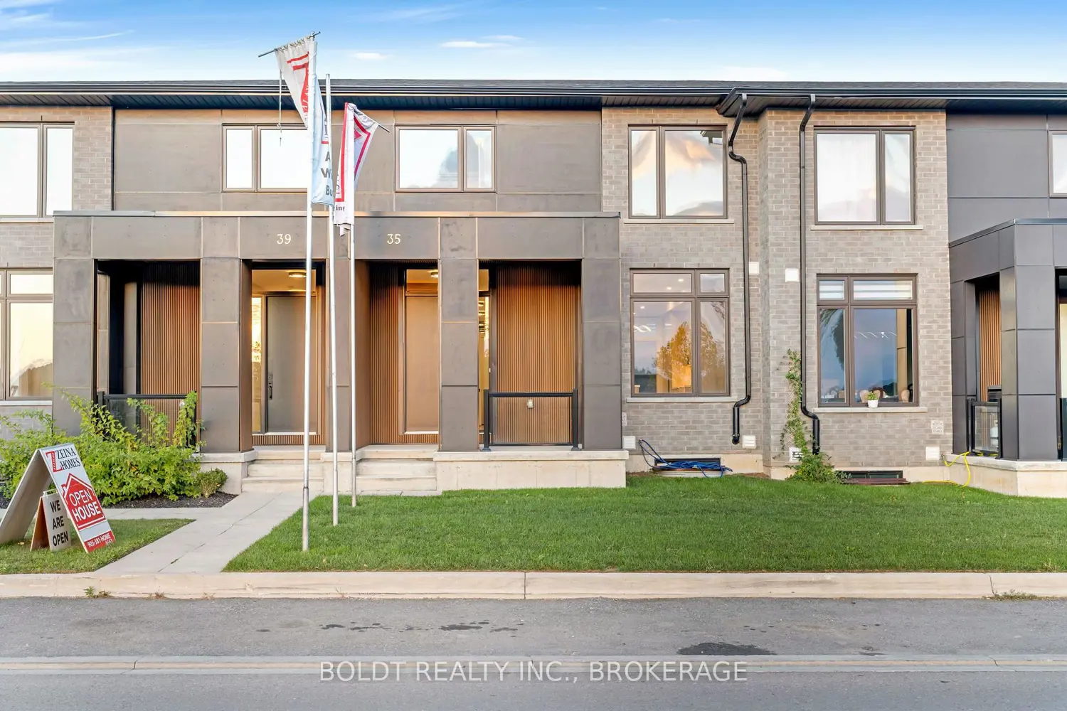 35 Wellspring Way photo 2